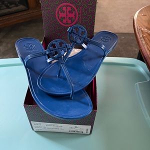 Tory Burch mini miller flat thong hard jelly BondiBlue